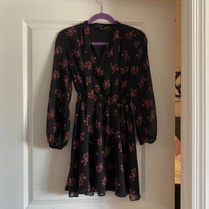 Forever 21 Long Sleeve Sunday Dress With Tie Neck in Black Floral - Size Small